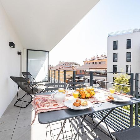 Queen Riviera : Climatisation, Parking, Terrasse Menton Exterior photo